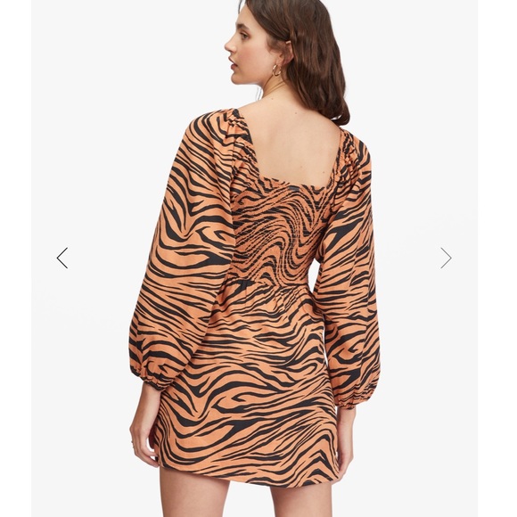 NWT Billabong Feeling Flirty Mini Dress - Picture 3 of 8